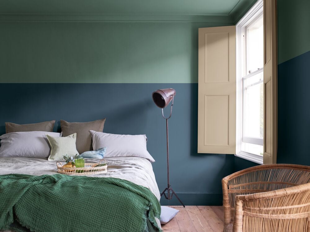 Dark Blue Feature Wall Bedroom Ideas